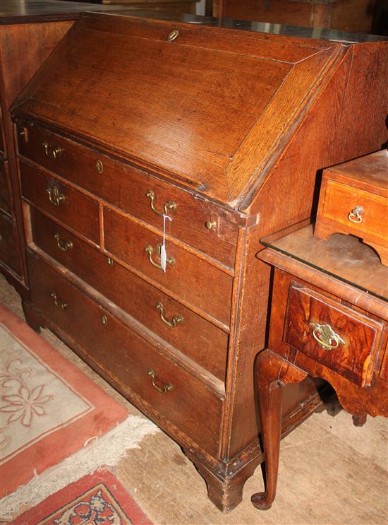 Oak Bureau